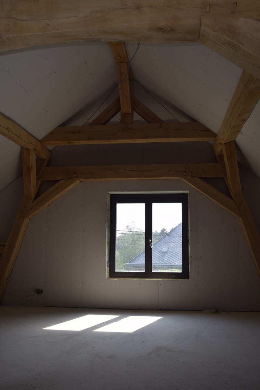 Cloisons — plafonnage avec velux