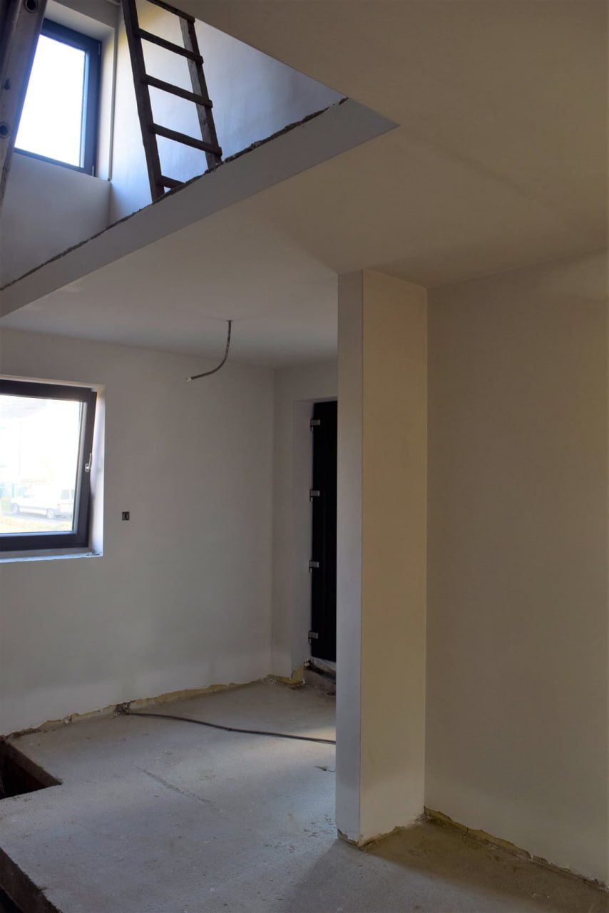 Plafonnage — double hauteur sous plafond